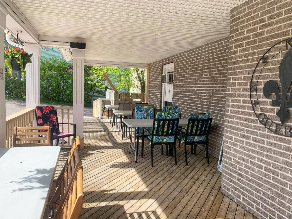 Harbourview Inn And Suites Сидней Экстерьер фото